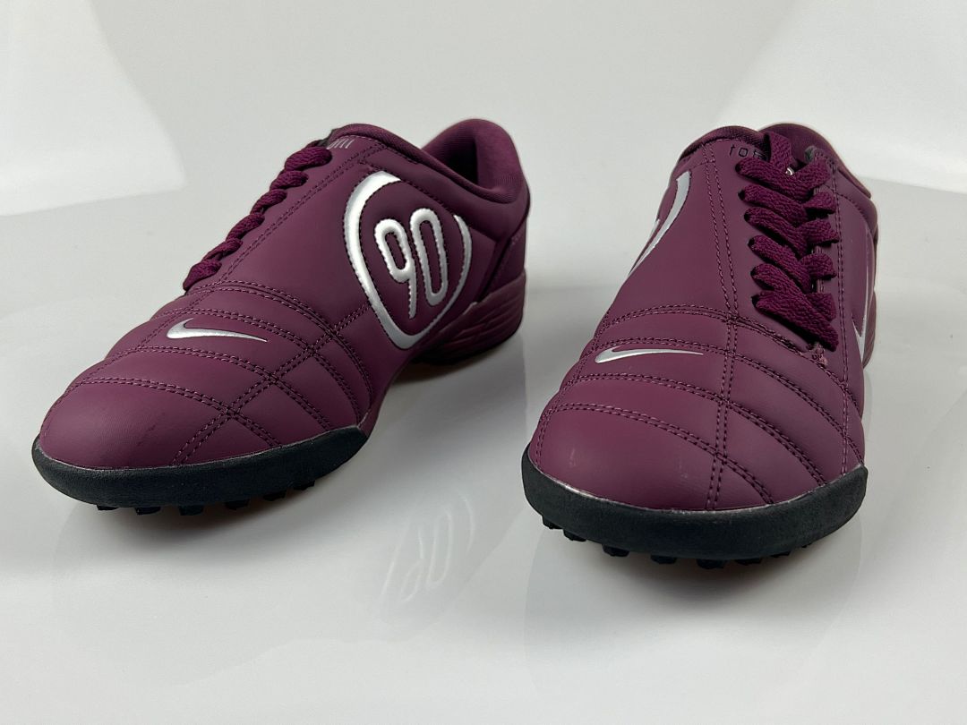 NIKE T90 TF