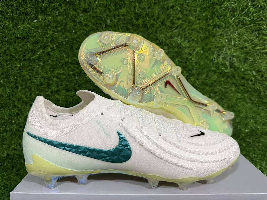 NIKE PHANTOM LUNA ELITE AG