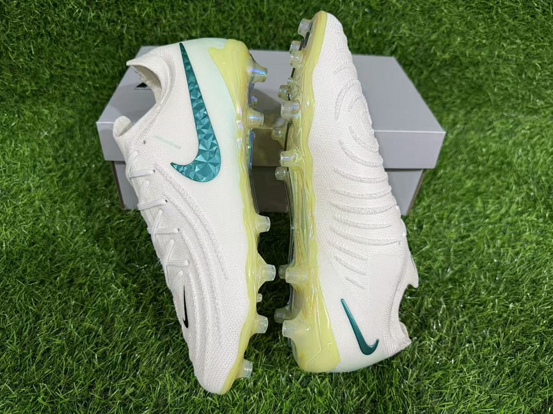 NIKE PHANTOM LUNA ELITE AG