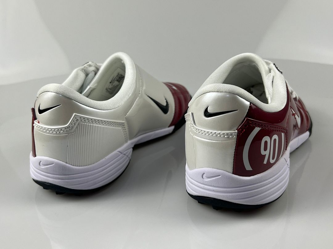 NIKE T90 TF