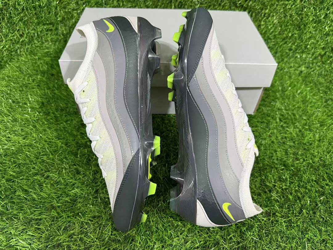 Nike Air Zoom Mercurial Vapor XV Elite