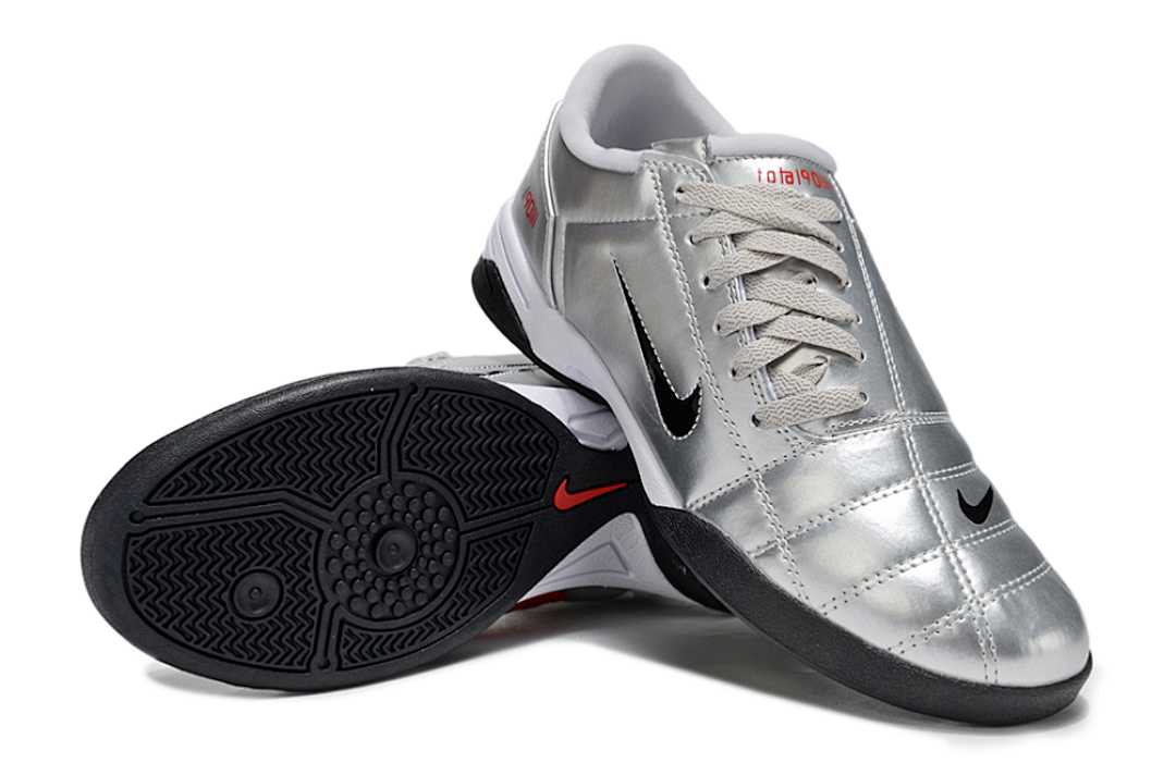 NIKE T90 IC