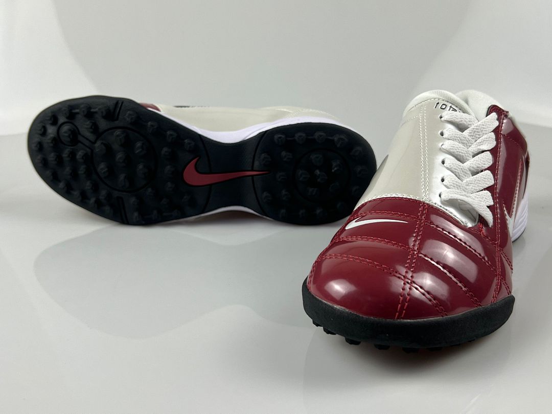 NIKE T90 TF