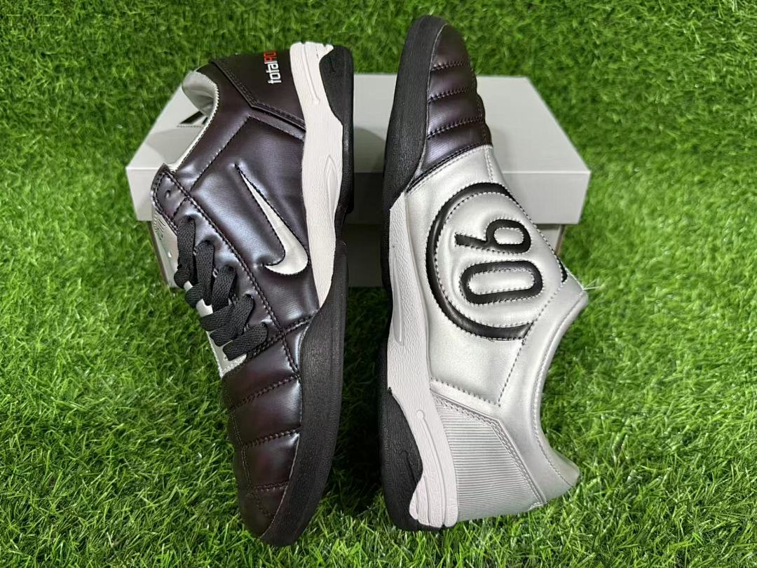 NIKE T90 IC