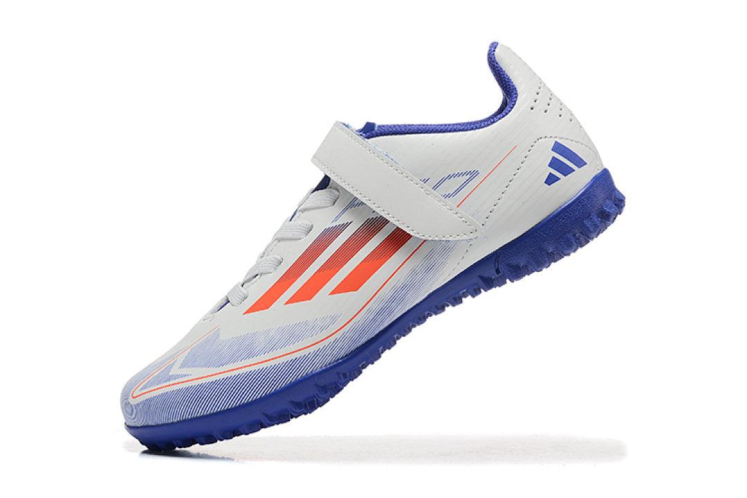 Arrival 30-35) Falcon 24 children's football shoes