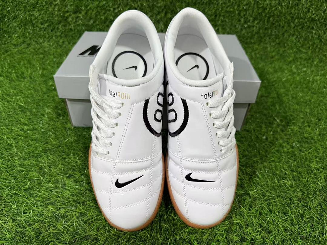 NIKE T90 IC