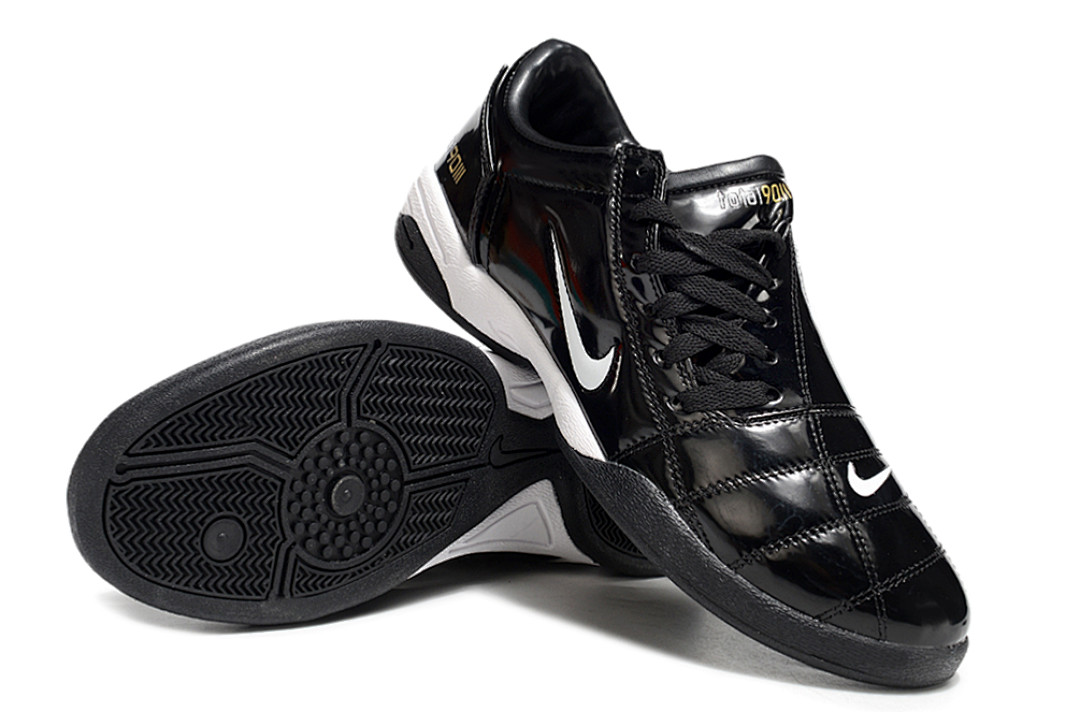 NIKE T90 IC