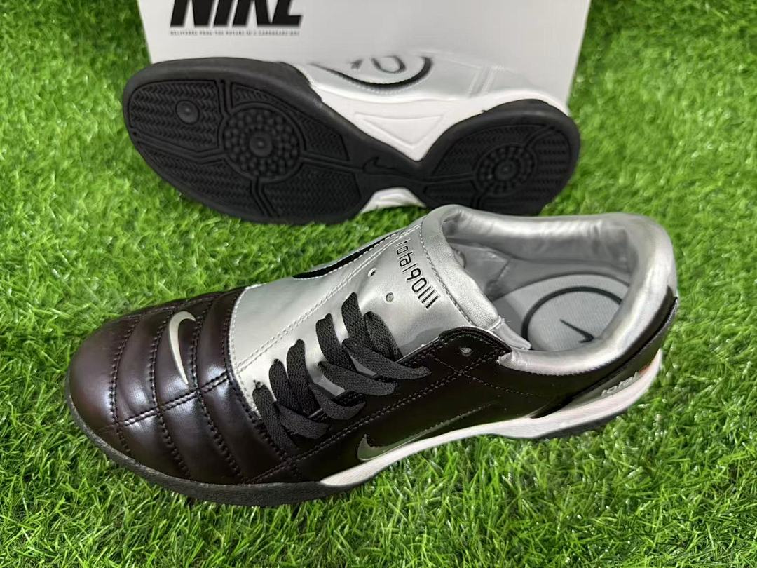 NIKE T90 IC