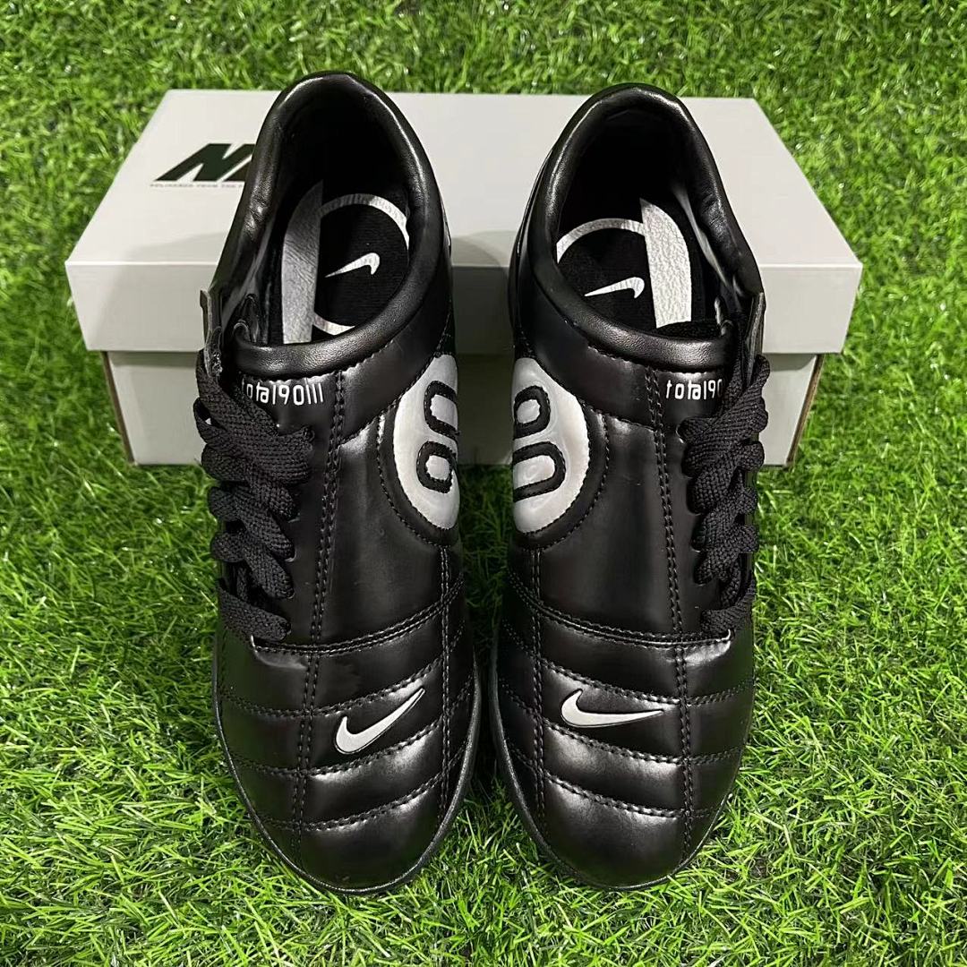 NIKE T90 TF