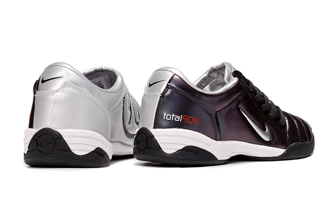 NIKE T90 IC