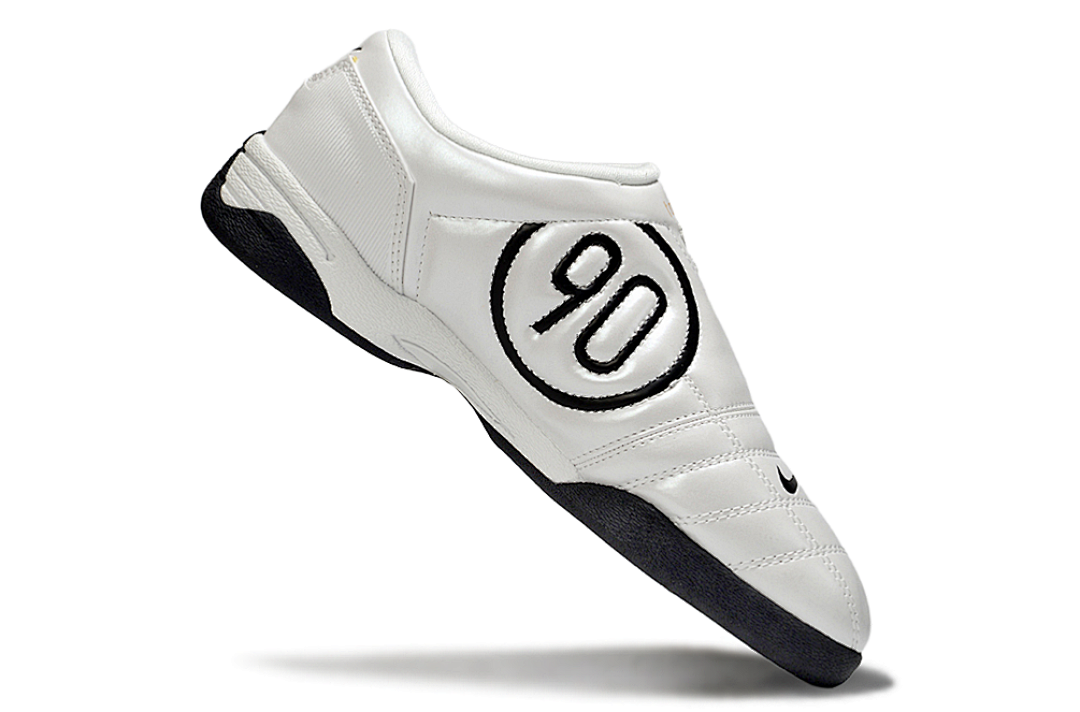 NIKE T90 IC