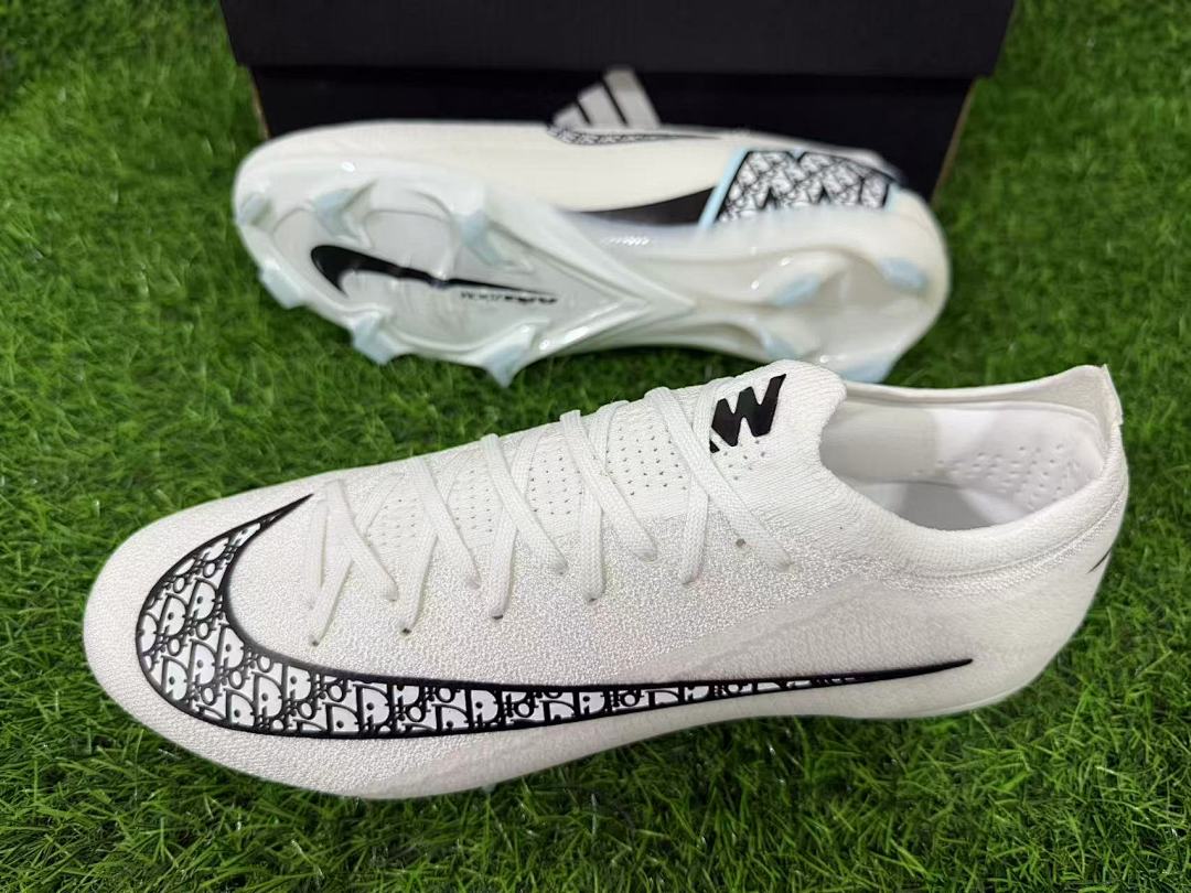 Nike Air Zoom Mercurial Vapor XV Elite