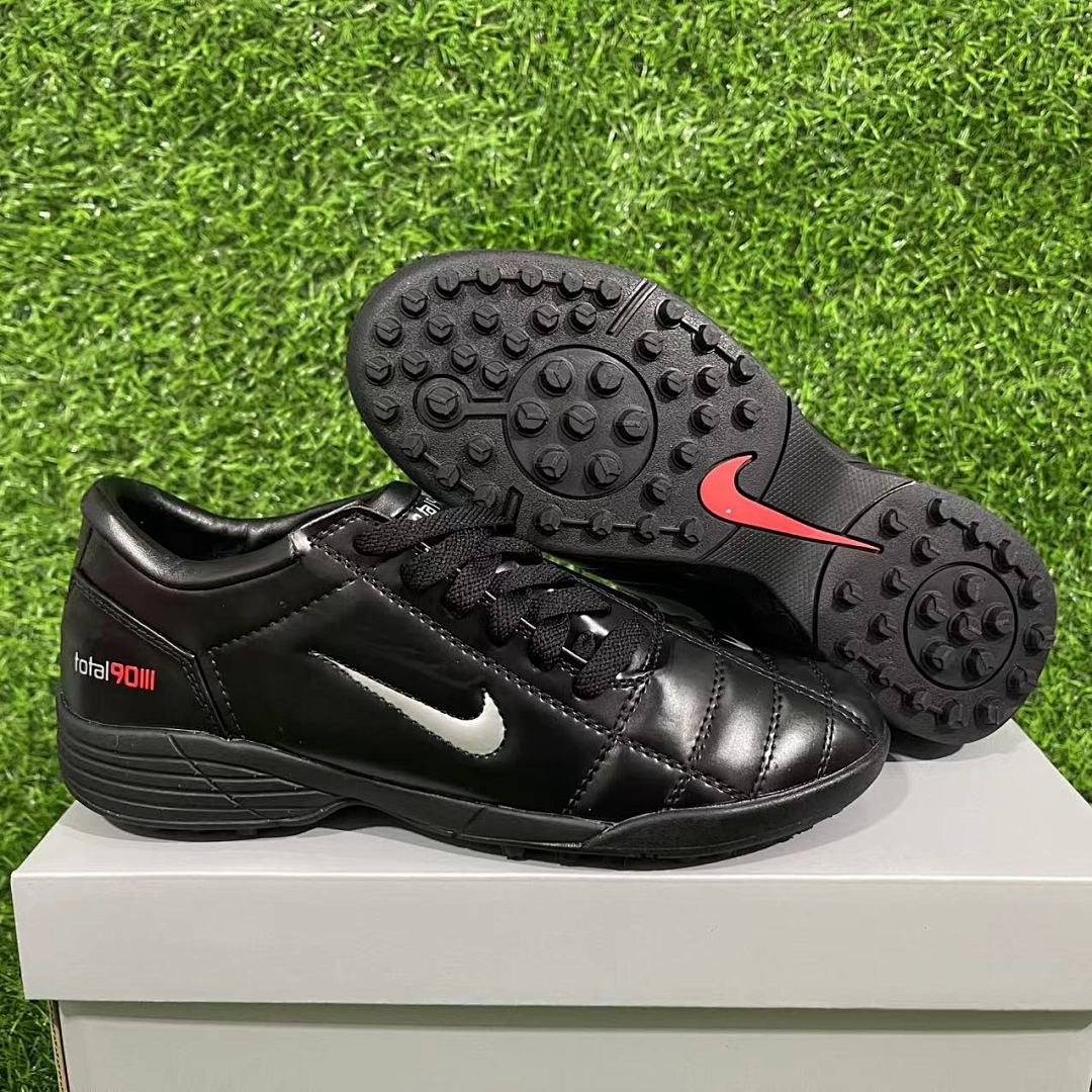NIKE T90 TF