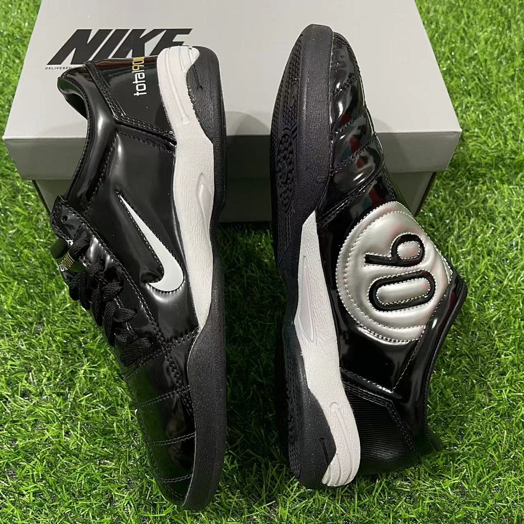 NIKE T90 IC