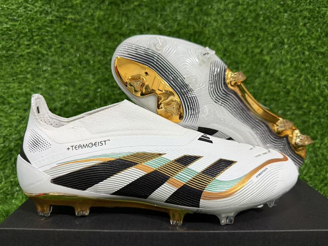 PREDATOR ACCURACY+ FG BOOTS