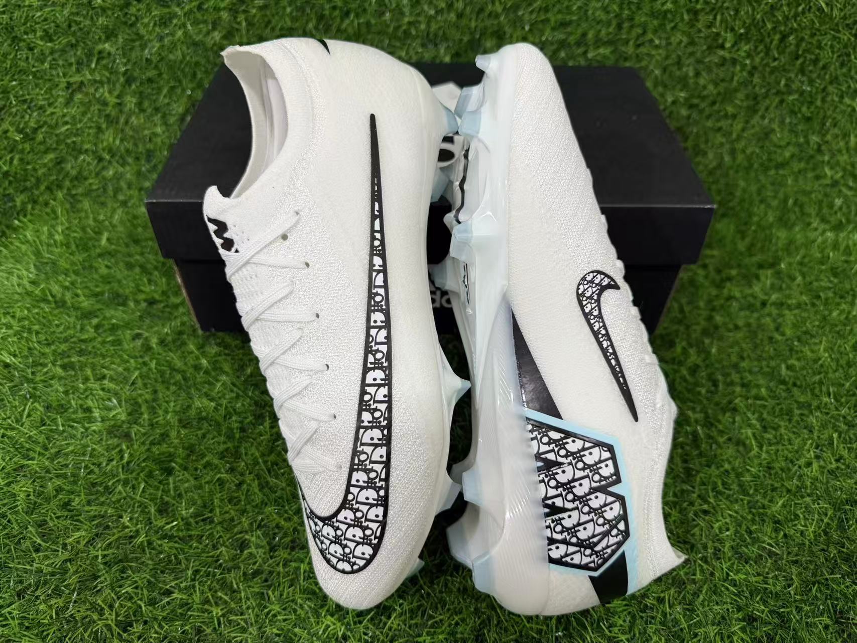Nike Air Zoom Mercurial Vapor XV Elite