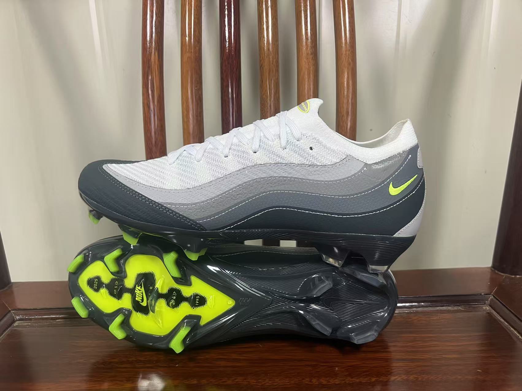 Nike Air Zoom Mercurial Vapor XV Elite