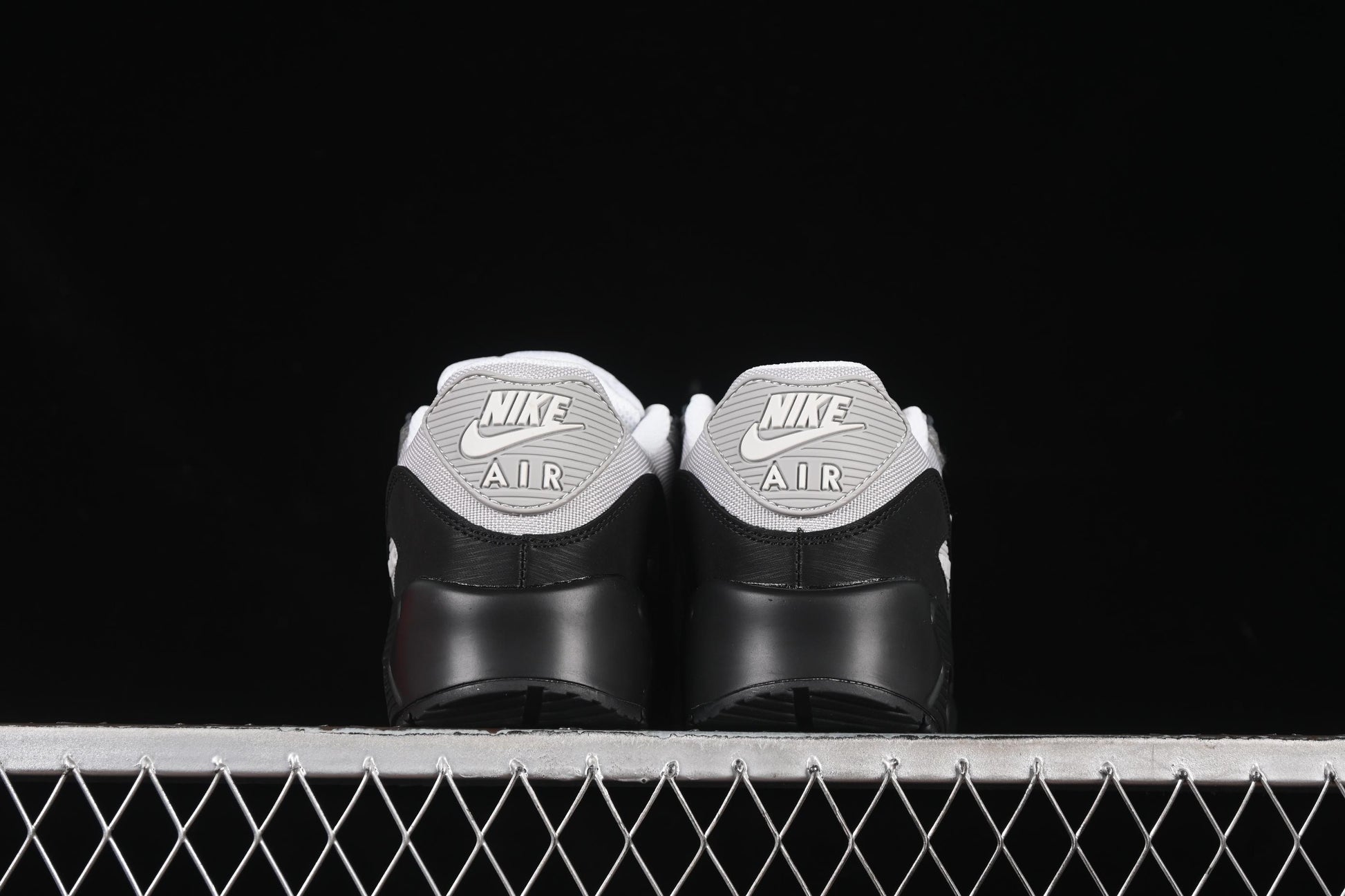 Nike Air Max 90 Retro Running Shoes with Visible Air Cushion - HQ3817-001