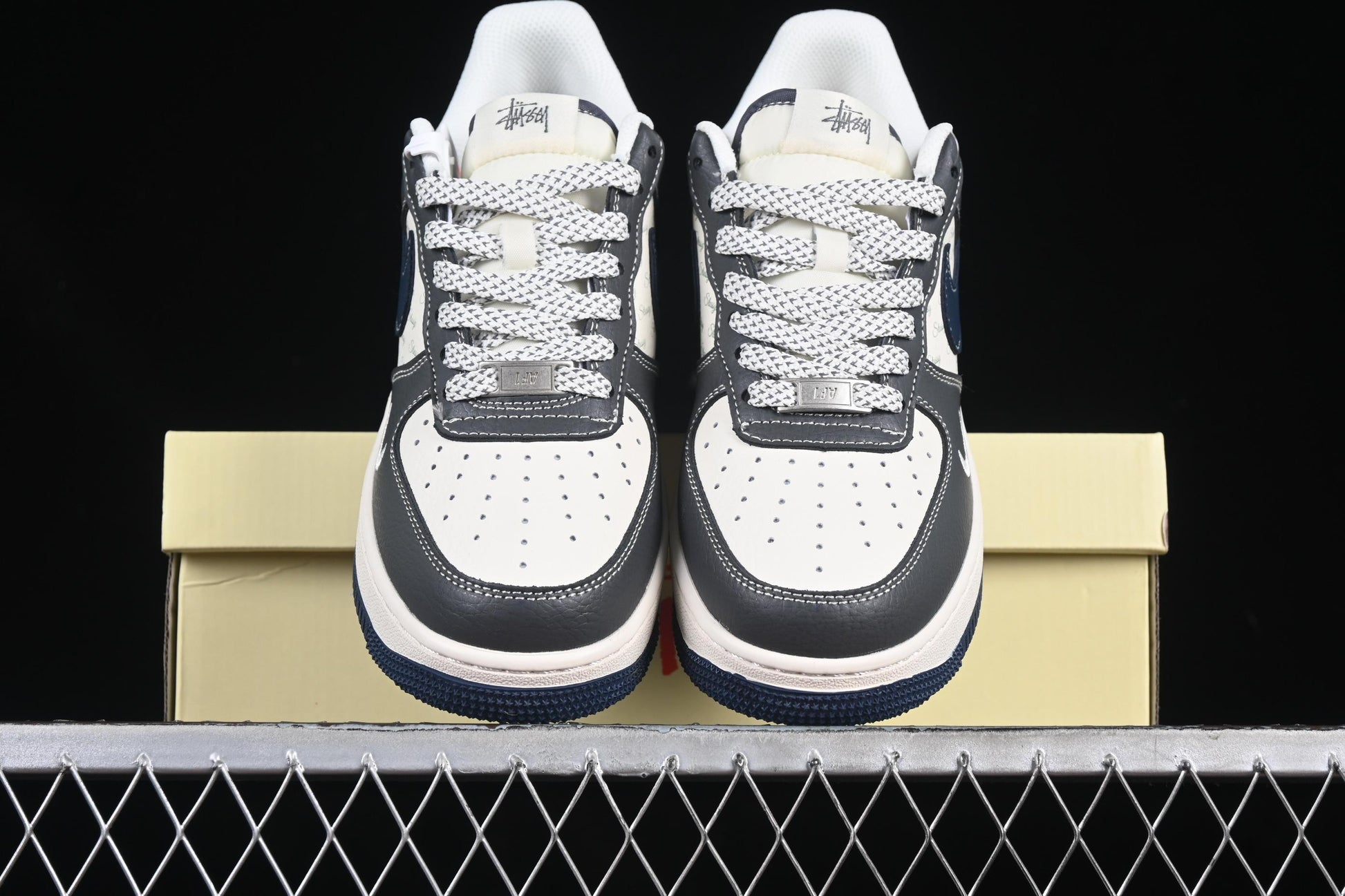 Nike Air Force 1 '07 Low Stussy Collaboration Navy Grey Casual Sneakers - XS1958-519
