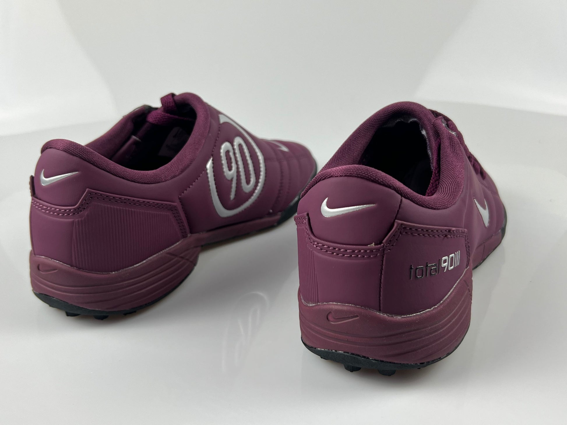NIKE T90 TF