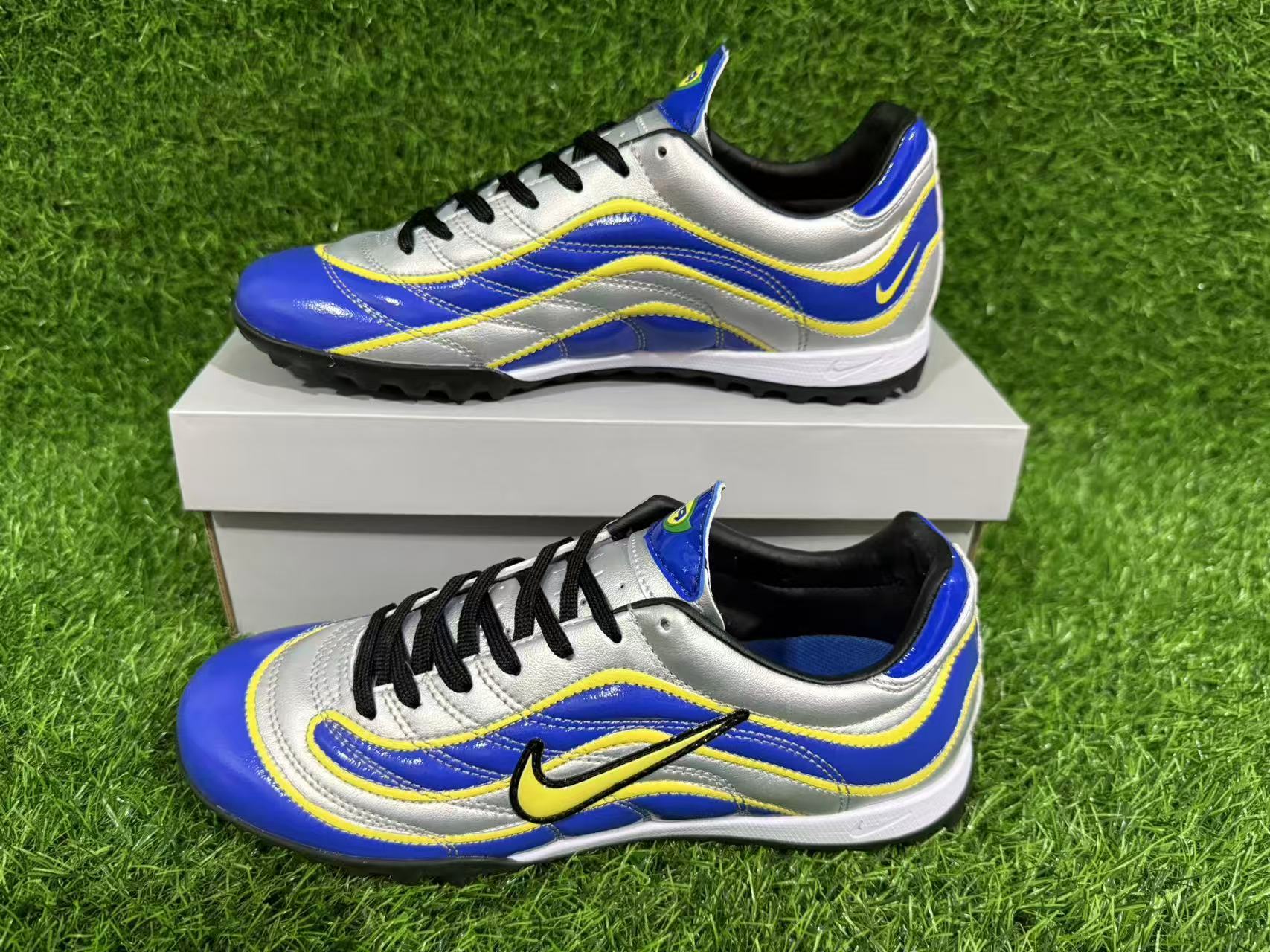 NIKE Mercurial r9 TF