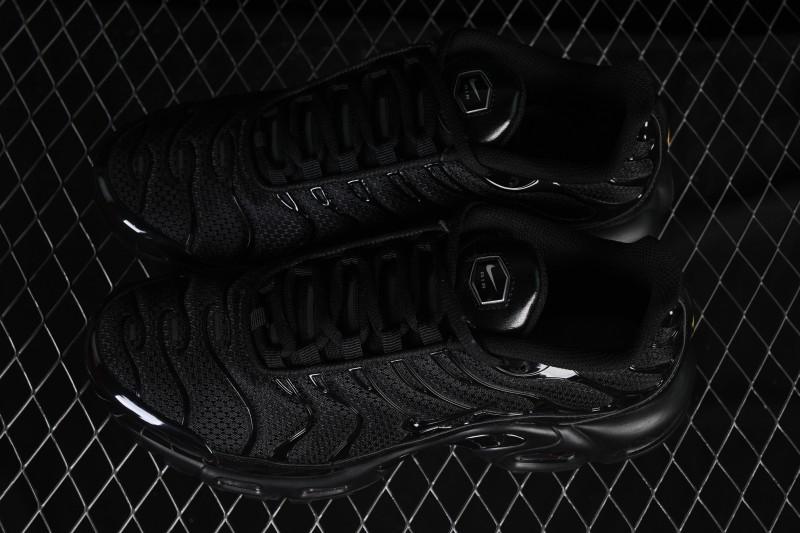 Nike Air Max Plus Retro Running Shoes with Air Cushion Technology - 604133-050