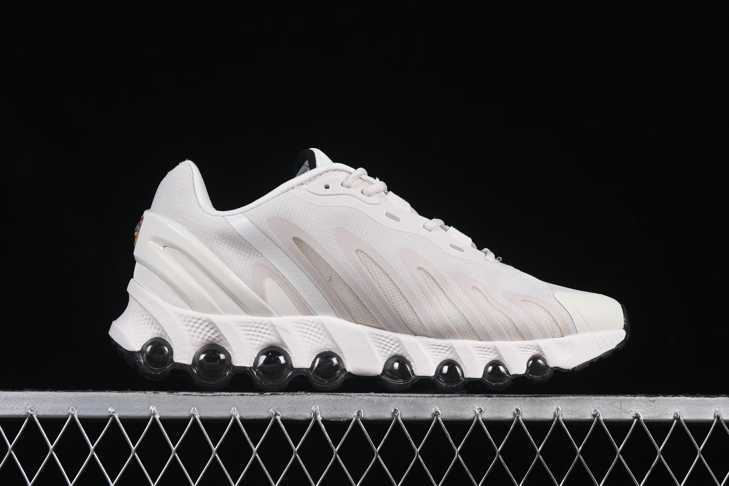 Nike Zoom 2023 Air Max Alpha – White/Black Premium Performance Shoes