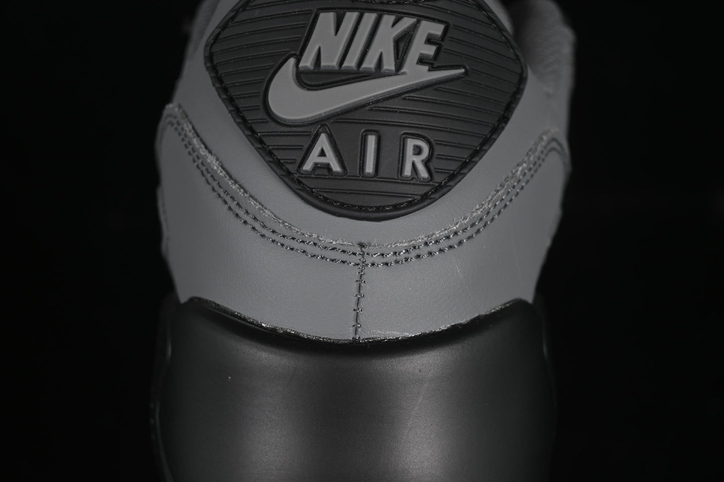 Nike Air Max 90 Retro Running Shoes with Visible Air Cushion - FN7810-001