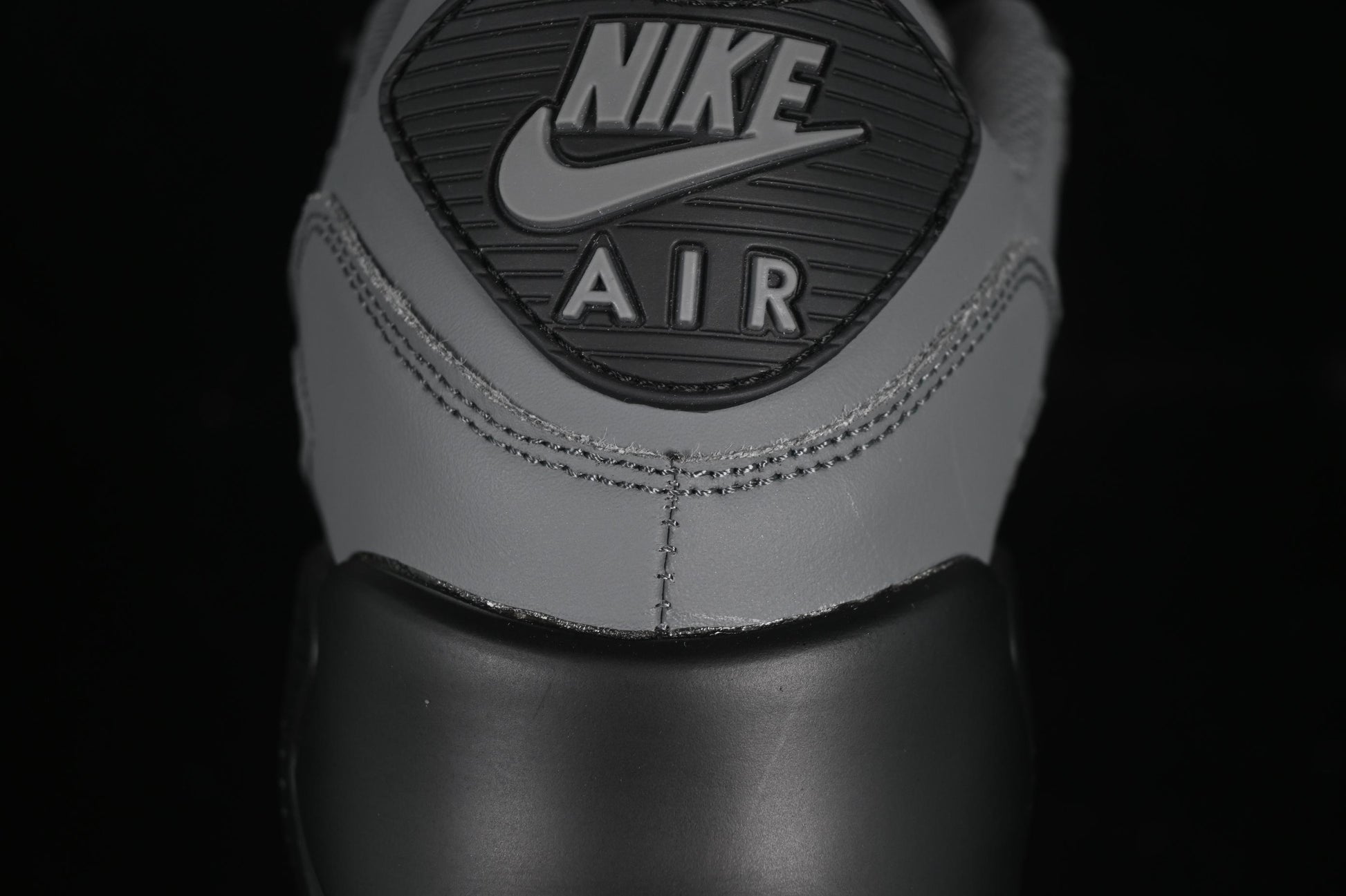 Nike Air Max 90 Retro Running Shoes with Visible Air Cushion - FN7810-001