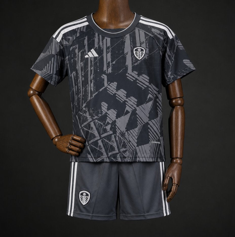 26/27 Kids Leeds United Third Black Jersey Kit