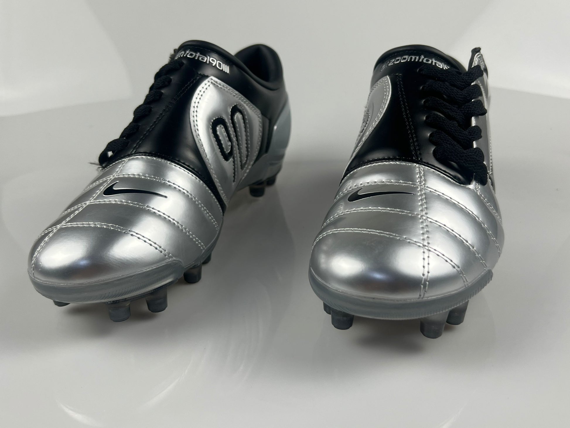NIKE T90
