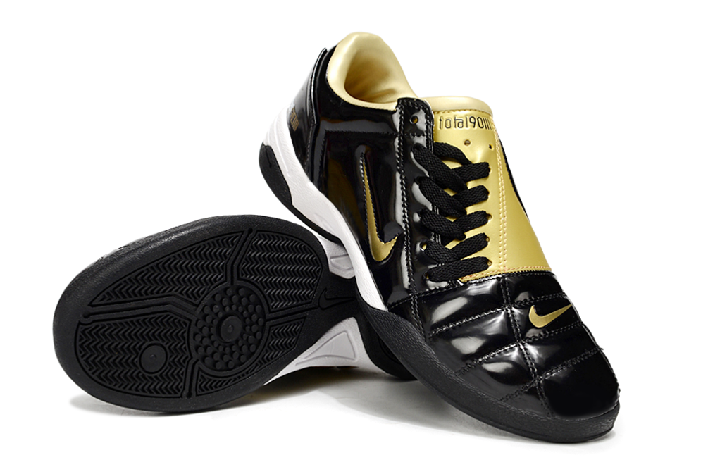 NIKE T90 IC