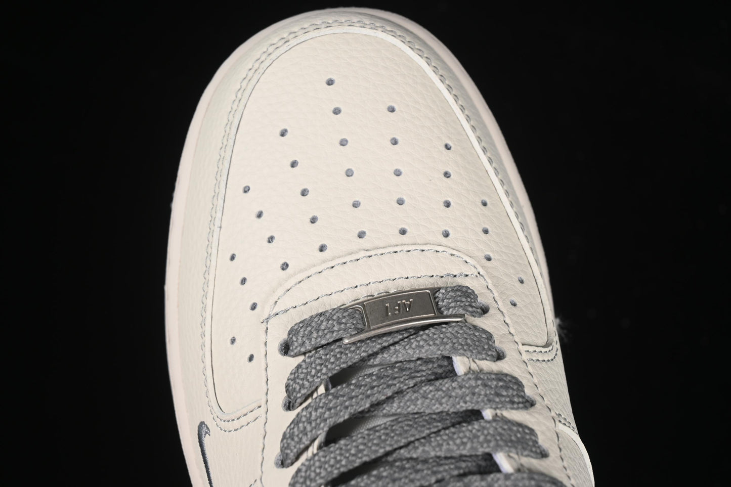 Nike Air Force 1'07 Low Stussy Collaboration Beige Mini Swoosh Casual Sneakers - HH7518-060