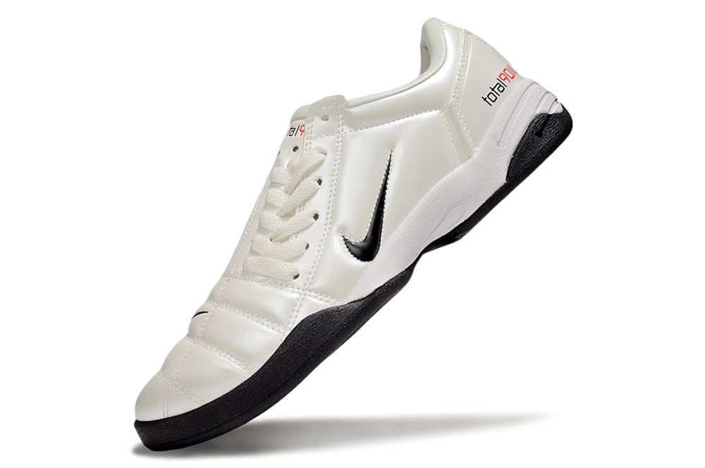 NIKE T90 IC