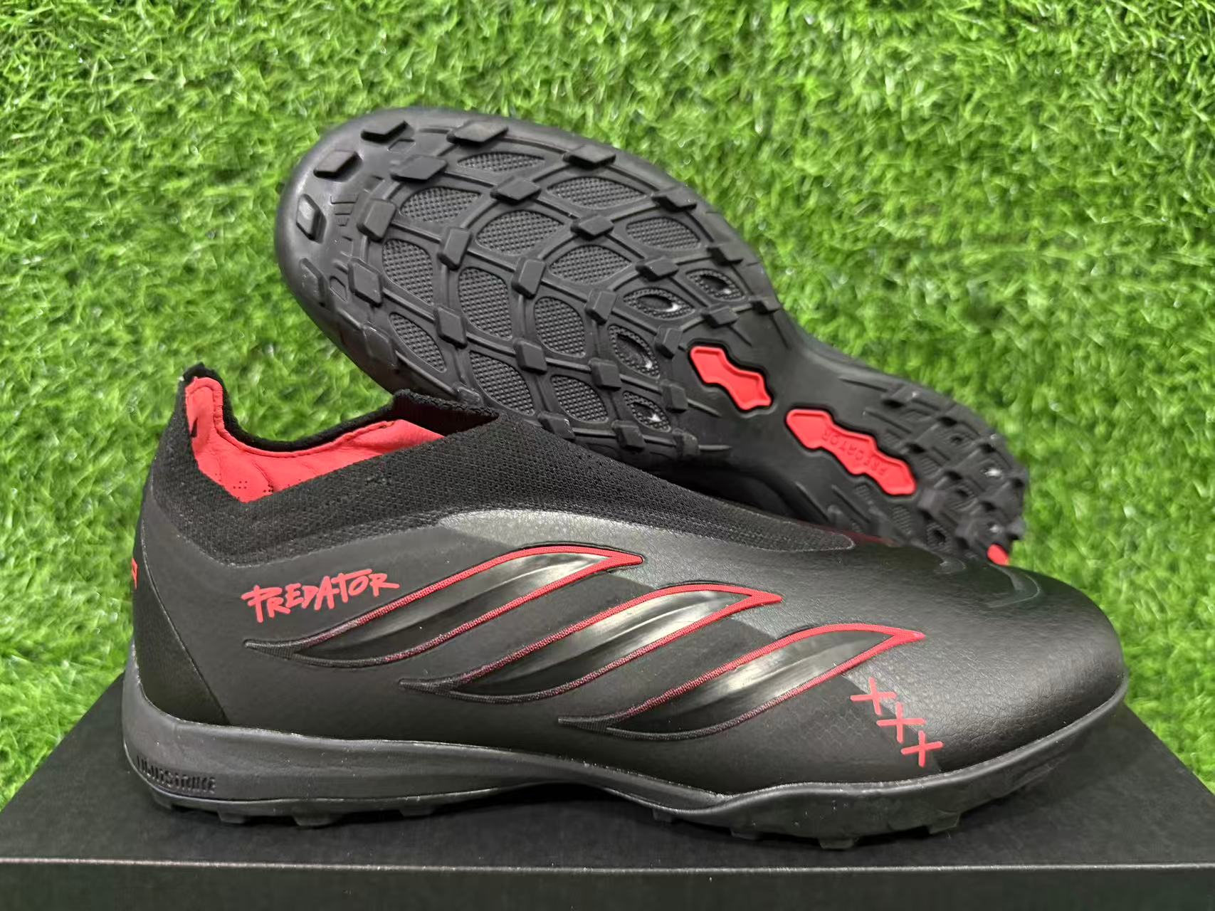 adidas 26 Predator Elite LL TF