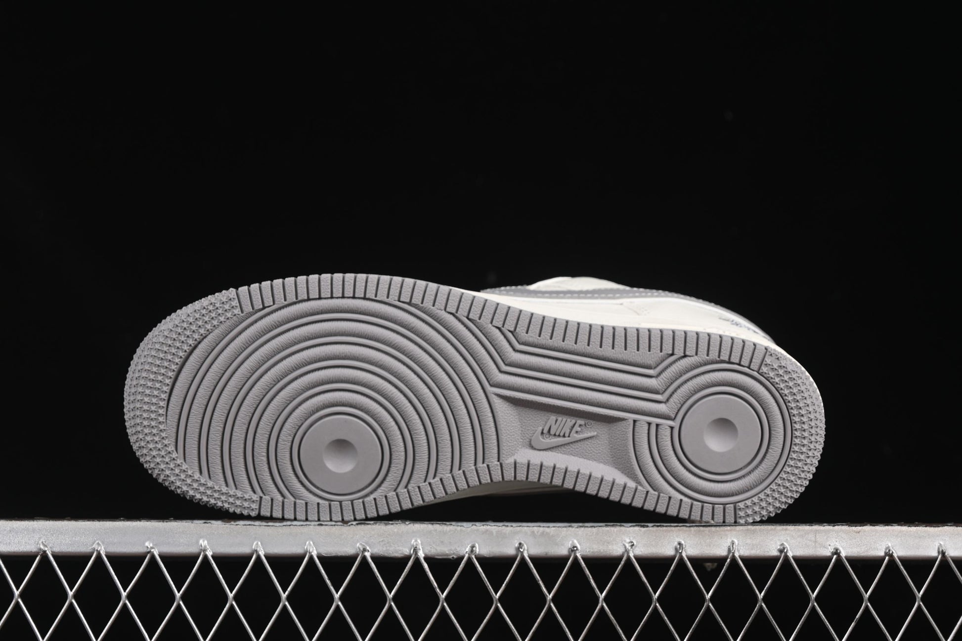 Nike Air Force 1'07 Low Stussy Collaboration Grey Swoosh Grey Base Red Label Casual Sneakers - CS5288-008