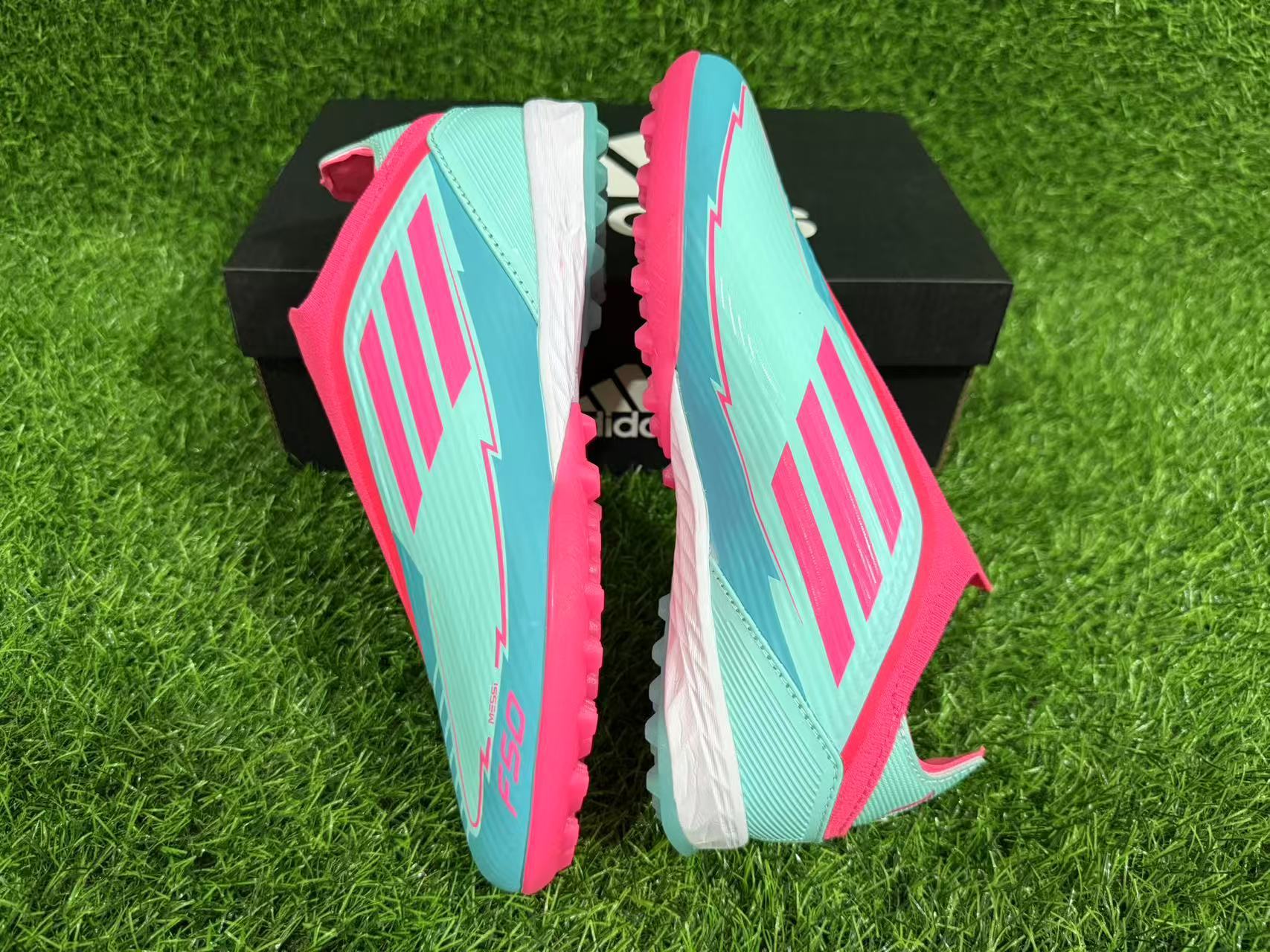adidas F50 Elite Laceless TF