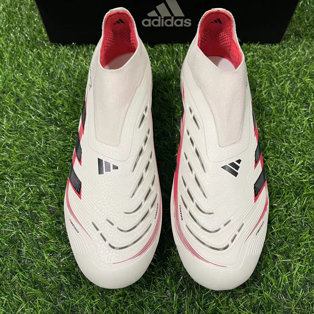 PREDATOR ACCURACY+ FG BOOTS