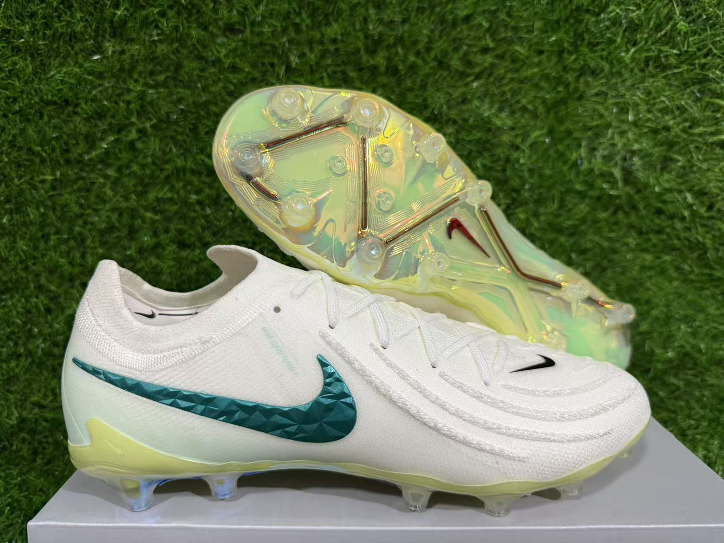NIKE PHANTOM LUNA ELITE AG