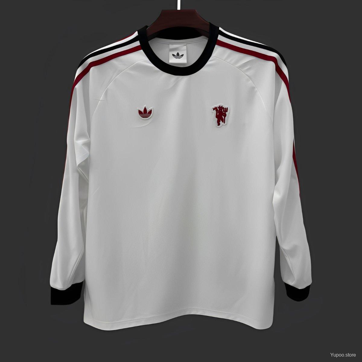 25/26 Manchester United Originals White Crew Long Sleeve Sweat