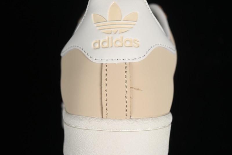 Adidas Originals Superstar Casual Sneakers with Shell Toe Design - IE3039