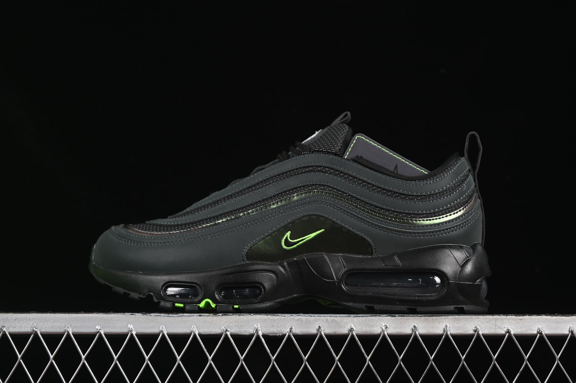Nike Air Max 95/97 Retro Running Shoes with Full-Sole Air Cushion - II1711-900
