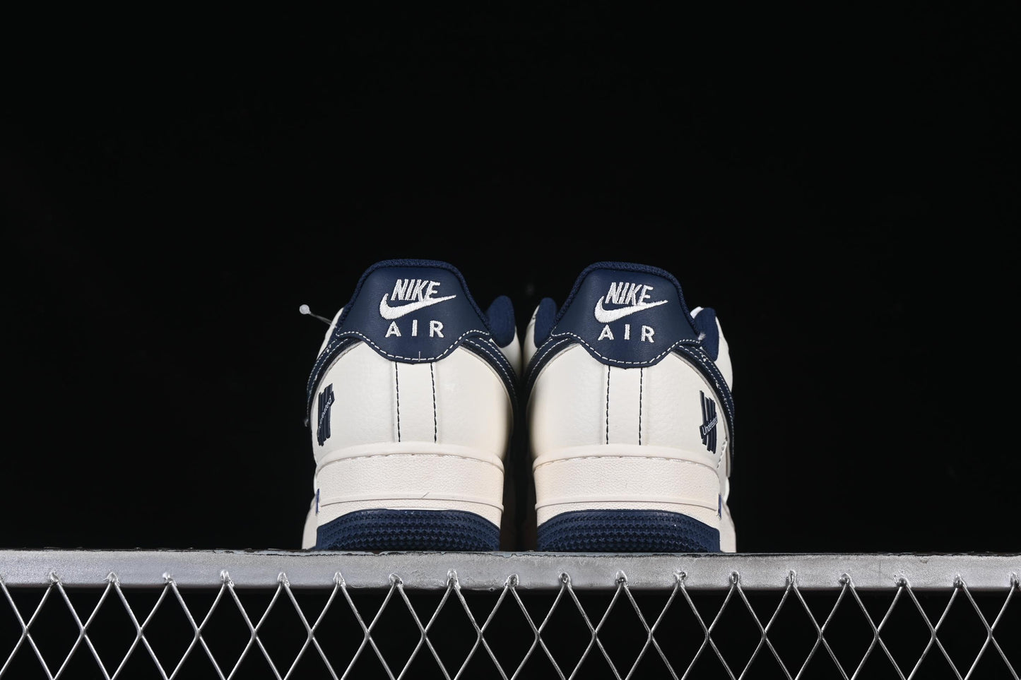 Nike Air Force 1 '07 Low UN Collaboration Navy Splatter Swoosh Casual Sneakers - XS1958-522