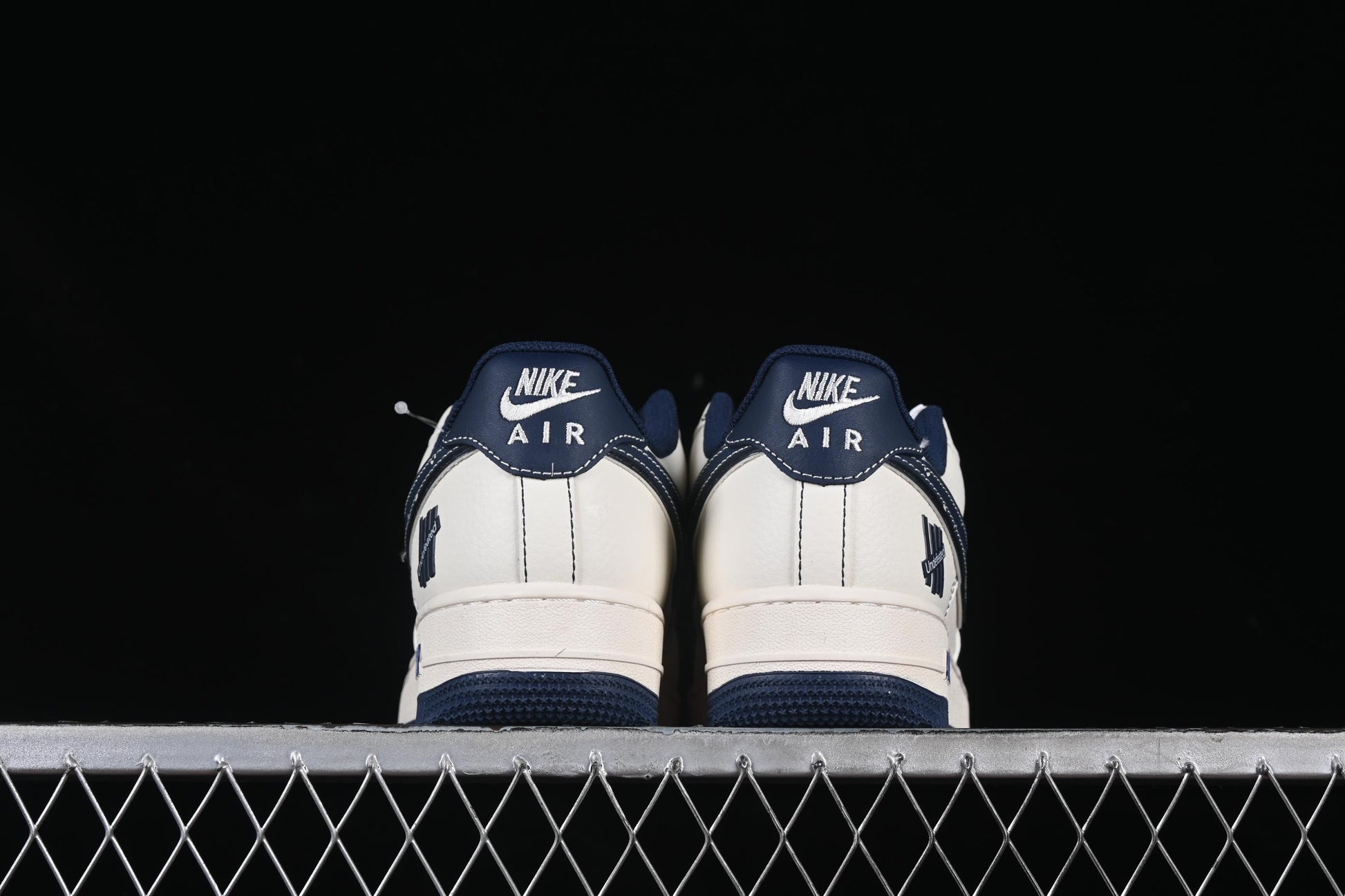 Nike Air Force 1 '07 Low UN Collaboration Navy Splatter Swoosh Casual Sneakers - XS1958-522