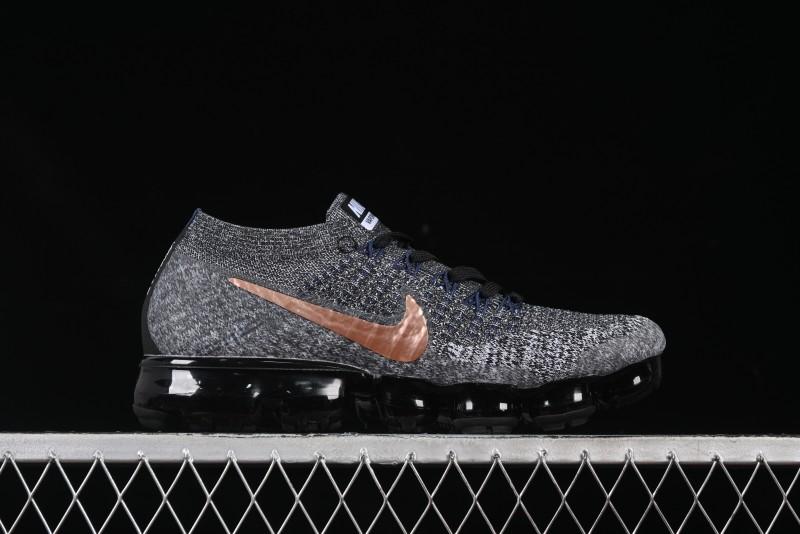 Nike Vapormax Flyknit Breathable Casual Running Shoes with Full-Length Air Cushion - 849558-010