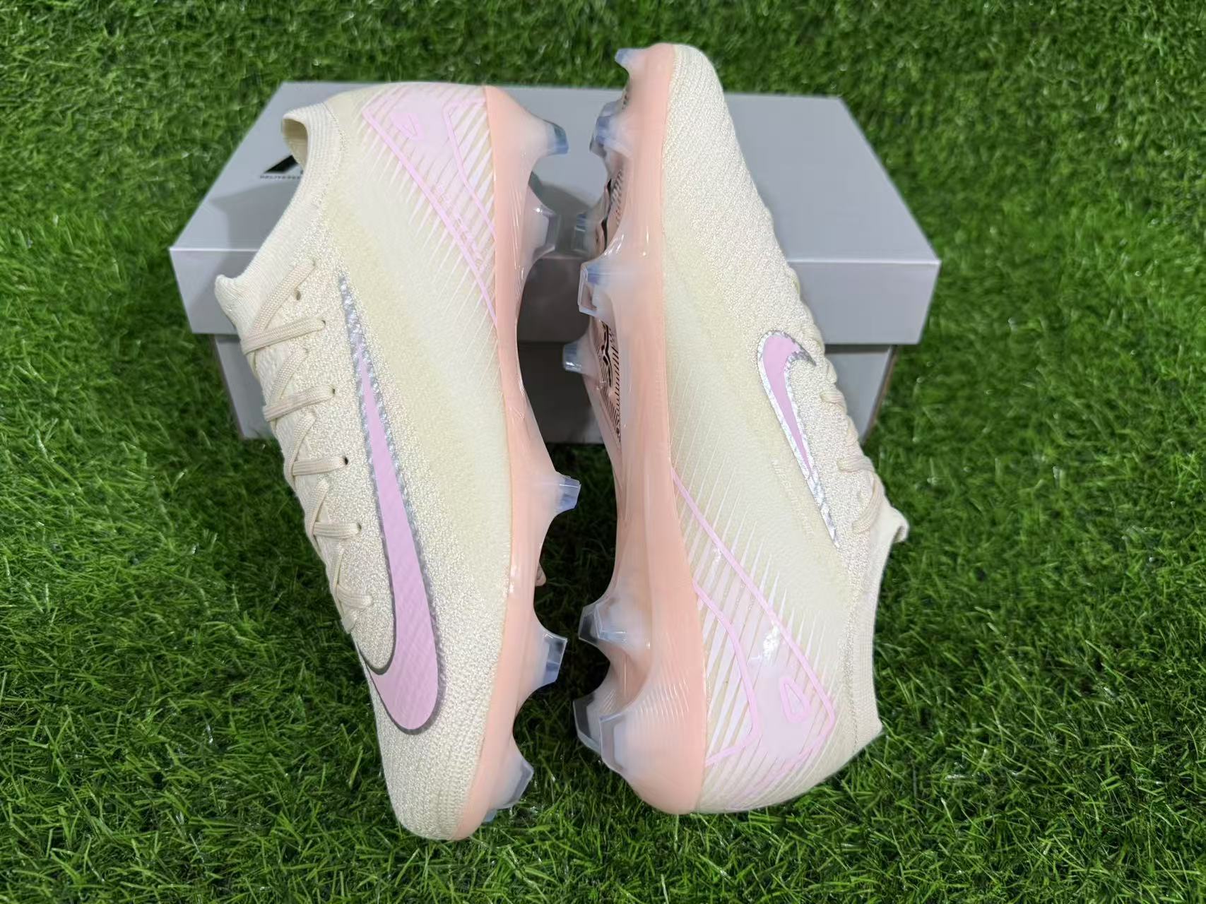 Nike Air Zoom Mercurial Vapor XV Elite
