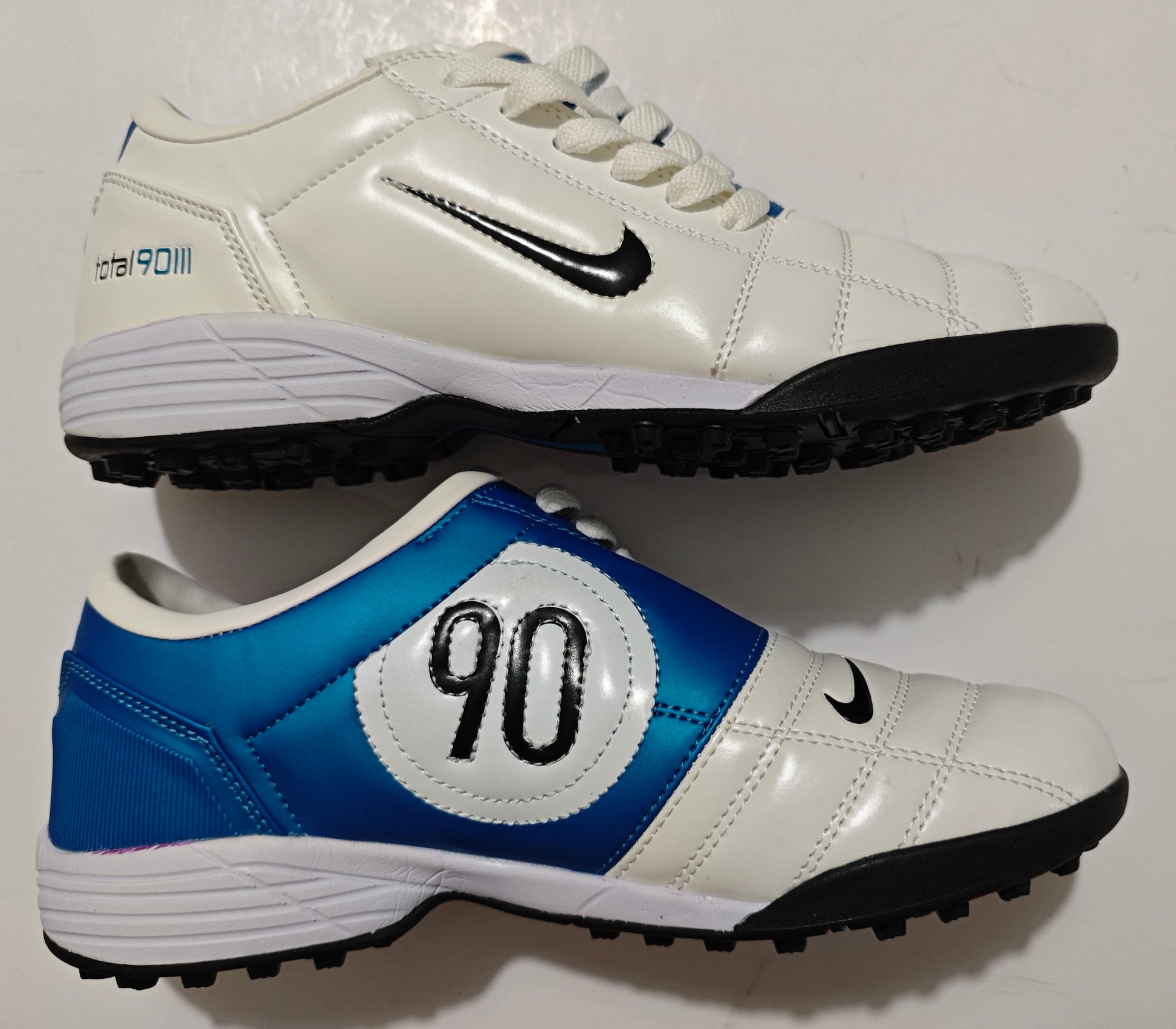 NIKE T90 TF
