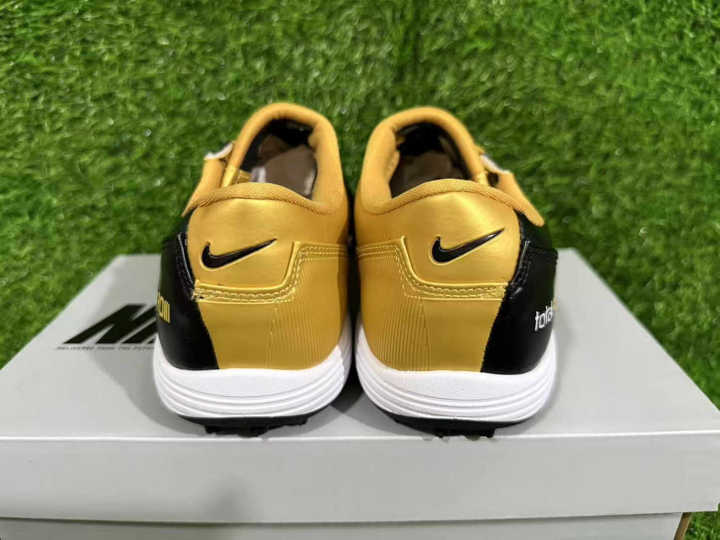NIKE T90 TF