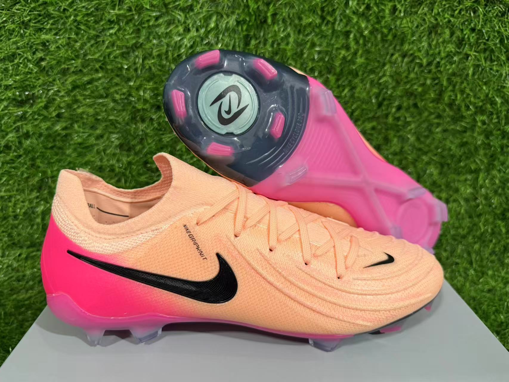 NIKE PHANTOM LUNA ELITE FG