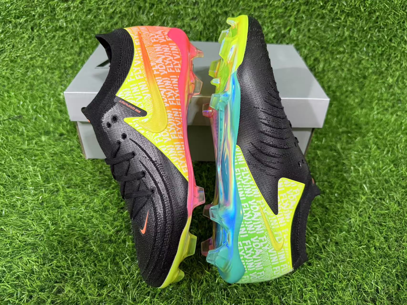 NIKE PHANTOM LUNA ELITE FG